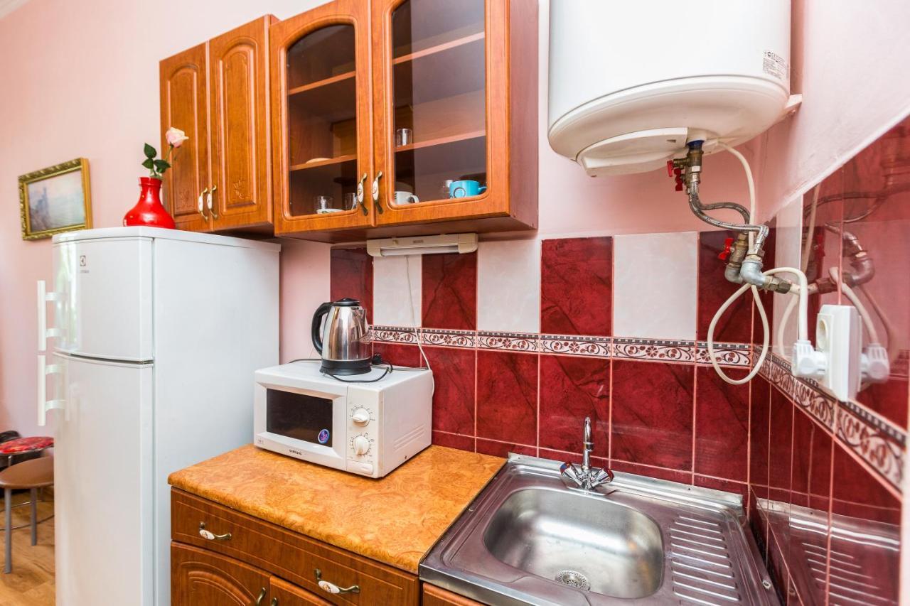 Квартира На Вулиці Федорова 29 Біля Площі Ринок Підвальна Lviv Bagian luar foto