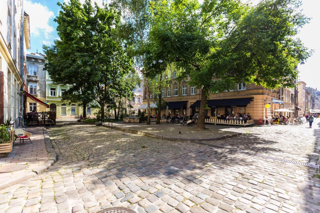Квартира На Вулиці Федорова 29 Біля Площі Ринок Підвальна Lviv Bagian luar foto